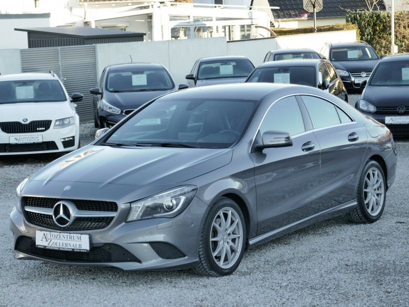 MercedesBenz CLA 180 7GDCT Urban *BIXENON*NAVI*LEDER*TOP* gebraucht