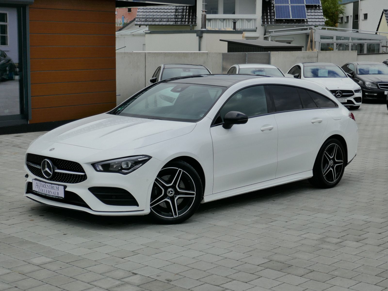 MercedesBenz CLA 200 SB. AMGLine DCT *PANORAMA*NIGHT*AHK*TOP